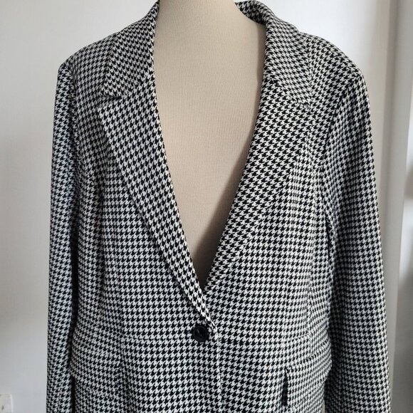 Lane Bryant Jackets & Blazers - Glamour Z Lane Bryant Women's Black/White Houndstooth Jacket Blazer (Size: 24)